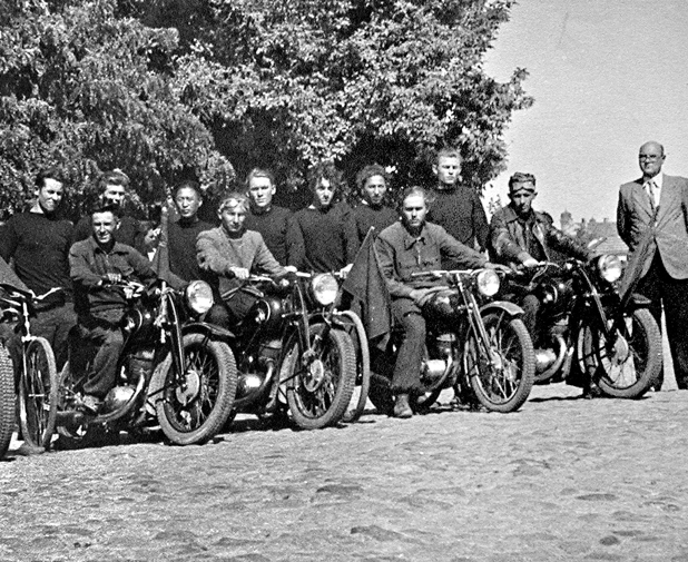  мотопробега на старте. 1950-е гг